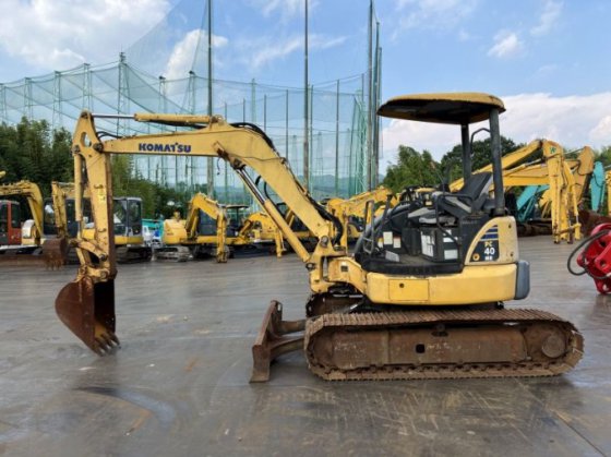 2008 コマツ PC40MR-3