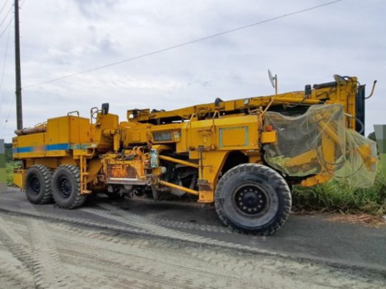 2004 酒井重工業 ER551F