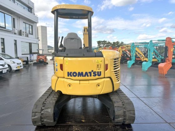 2015 コマツ PC45MR-5