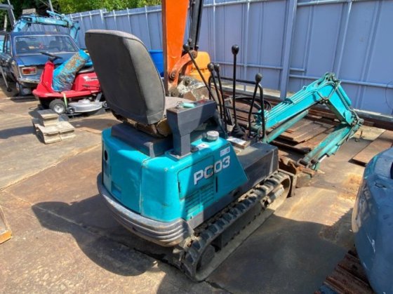 コマツ PC03-1