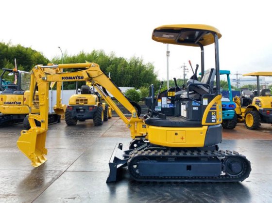 2013 コマツ PC20MR-3