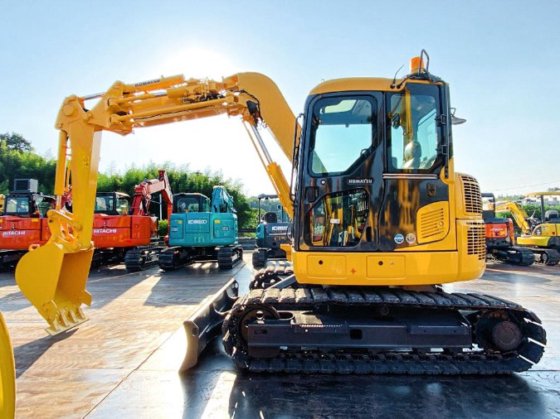 2015 コマツ PC78UU-10