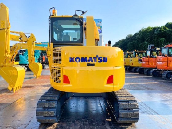 2015 コマツ PC78UU-10