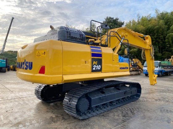 2018 コマツ PC210-11