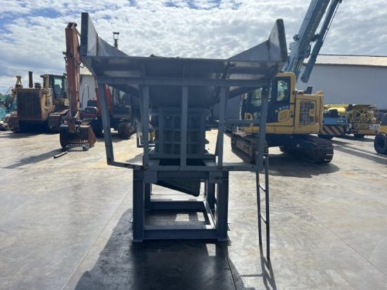 中山鉄工所 HS166