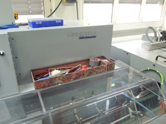 2003 ハイデルベルグ ST400-450 スティッチャー