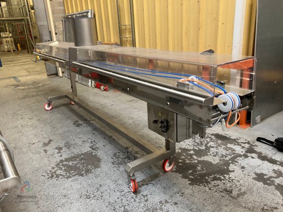 两条皮带输送机