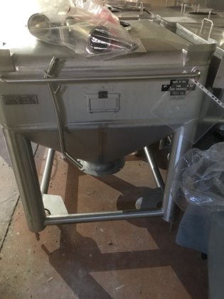 2003 不锈钢容器 500 升