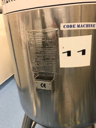 2002 不锈钢罐 150 升