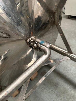 1972 不锈钢罐 2000 升，带搅拌