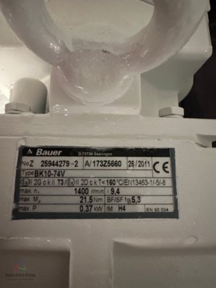 1972 不锈钢罐 2000 升，带搅拌