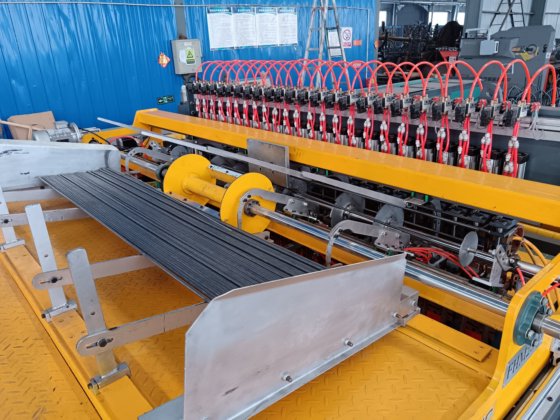 飞虹钢筋网焊接生产线