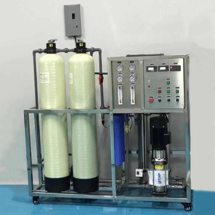 净水系统 用于化妆品、制药、化工、食品和饮用水的反渗透 RO 水处理系统
