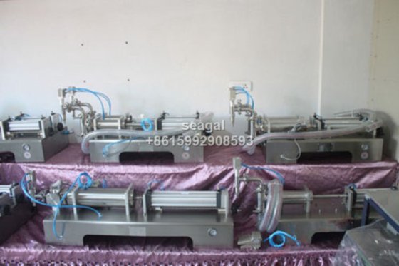 5-5000 毫升 G2WY 半自动卧式气动双头液体灌装机，适用于牛奶、饮料、洗发水、油、水、果汁