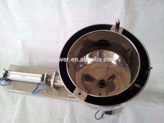 用于蜂蜜、巧克力酱、蜡、奶油的工厂半自动气动黄油加热灌装机