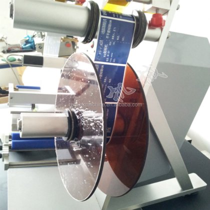 广州工厂 SL130 半自动圆瓶双面贴标机，用于酒瓶、塑料瓶、坛子、食品罐