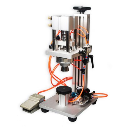 广州工厂气动香水瓶压盖机，台式香水气动压盖机