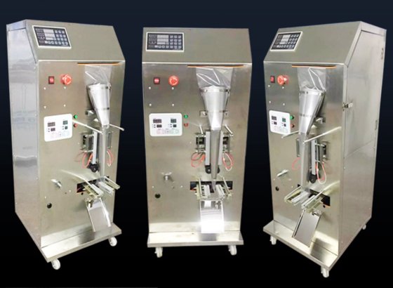 用于液体酸奶、牛奶、酒、醋、调味料、水、饮料的全自动小袋液体包装机