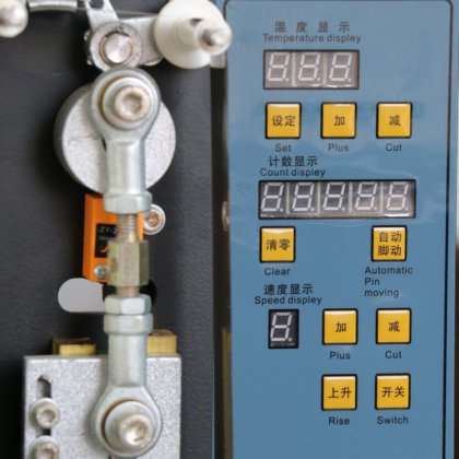 用于塑料薄膜和热带收缩标签的广州工厂电热复合膜塑料袋加热丝带打码机