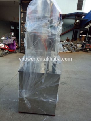 小型手动四头苏打水灌装设备 碳酸饮料液体灌装机