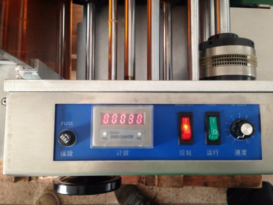 全自动钢印压花烫金墨轮两用医药纸盒箱包打码机