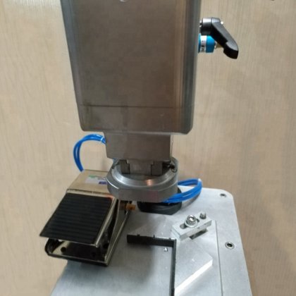 小型气动手工橄榄油冷加工皂商标压印机