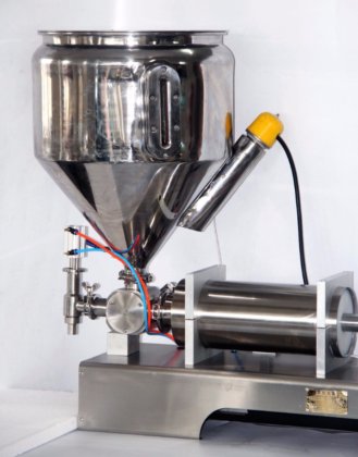 广州工厂半气动单缸活塞式液体或膏体灌装机,化妆品膏霜乳液调味汁灌装机