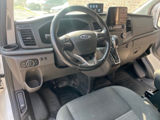 2021年式フォード トランジット カスタム 救急車 L2H2