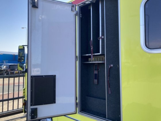 2009 メルセデス・ベンツ アテゴ 824 L