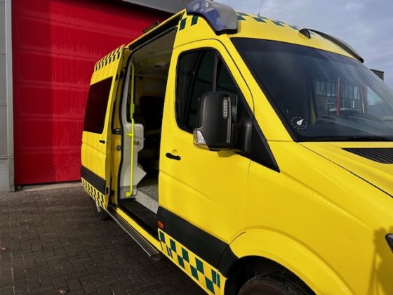 2015款梅赛德斯-奔驰 316 CDI 救护车 L2H2
