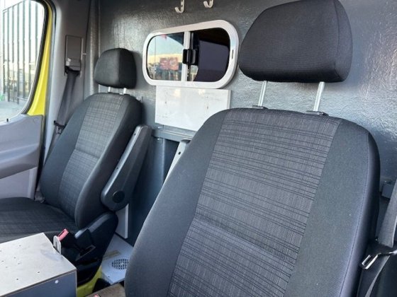 2015款梅赛德斯-奔驰 316 CDI 救护车 L2H2