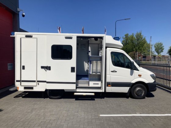 2018款奔驰419救护车集装箱