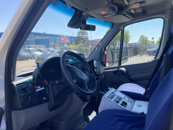 2018款奔驰419救护车集装箱