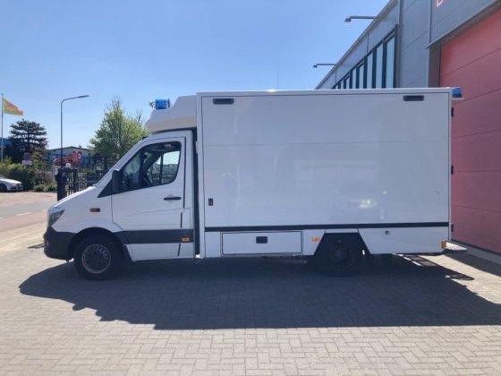 2018款奔驰419救护车集装箱