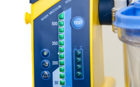 LAERDAL 4000 负压吸引器