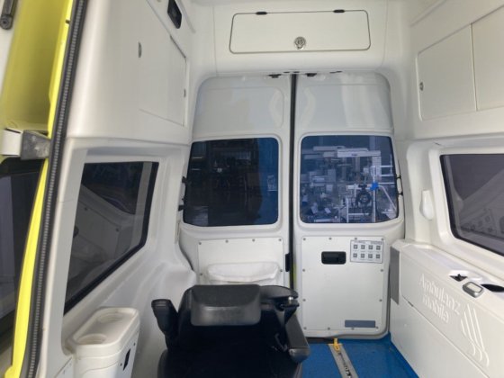 2017年式フォルクスワーゲンT6救急車