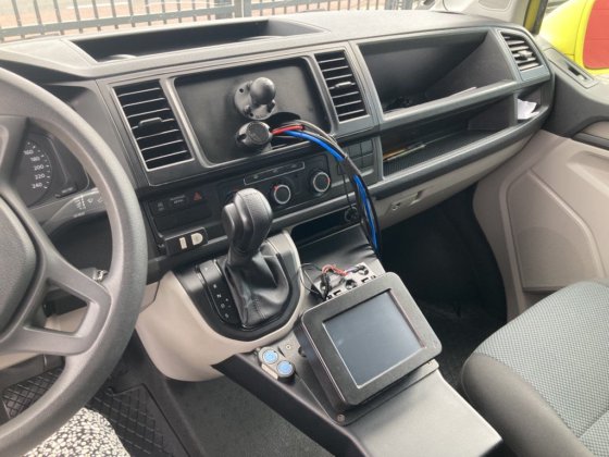 2017年式フォルクスワーゲンT6救急車