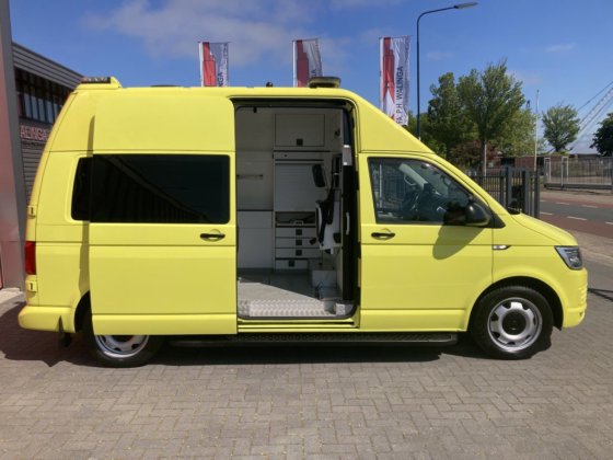 2019年式フォルクスワーゲンT6救急車