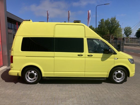 2019年式フォルクスワーゲンT6救急車