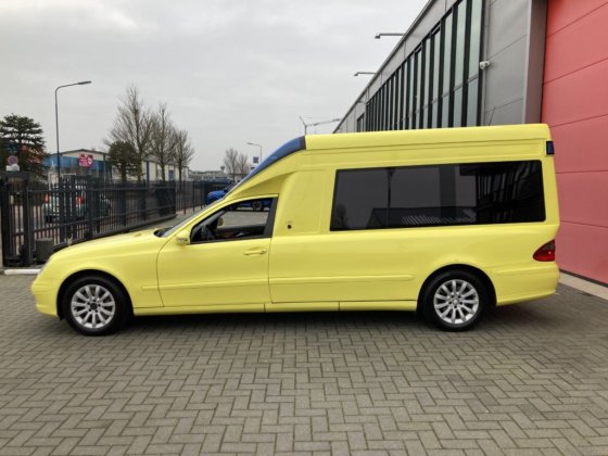 2010 梅赛德斯-奔驰 E-280 Cdi 柴油救护车