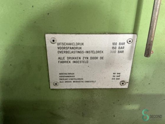 1989 Weingarten AP63