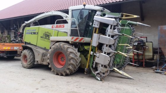 2009 Claas Jaguar 830 in