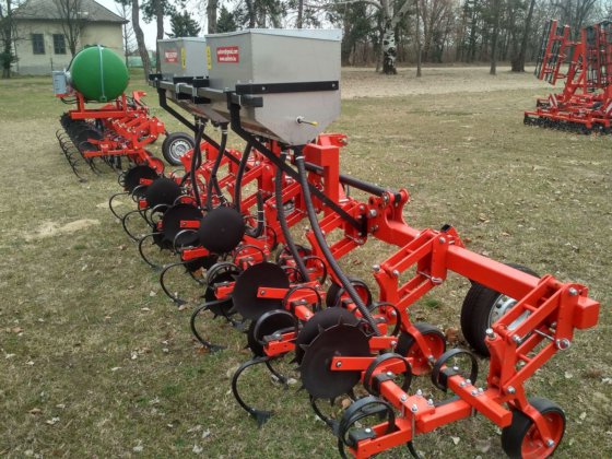 2016 Sasform SUK-6F kultivátor 2X180l