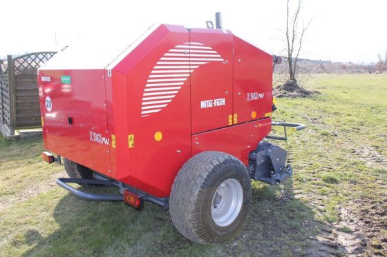 2017 Metal-Fach Ballenpresse Z562 mit