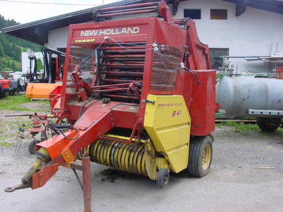 New Holland Sperry 841 in