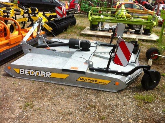 2015 Bednar MO 2500 Sichelmulcher