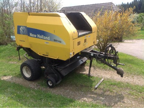 2006 New Holland BR 740