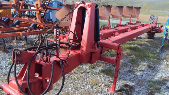 Överum 6 Schar Volldrehpflug in