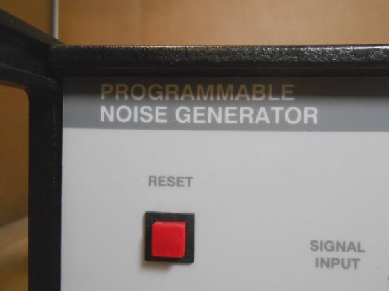 NOISE/COM MODEL NO. UFX. NRP-7500TX