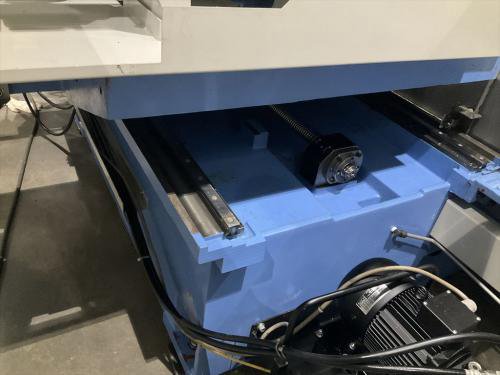 2000 ヤマザキマザック立形マシニングセンタVTC-200B